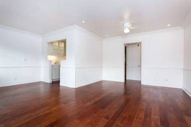 Main picture of 3761 Boundary St