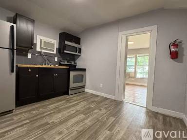 Main picture of 6318 Macdona St