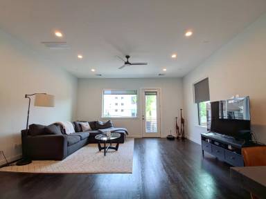 Main picture of 4307 Schuler St