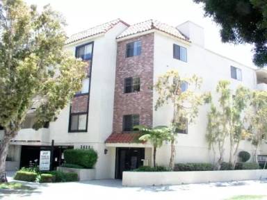 Main picture of 2437 Corinth Ave