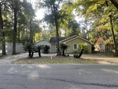Main picture of 175 Thunderbird Dr