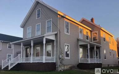 Main picture of 52 Allen St