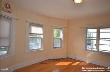 Main picture of 26 Brooks St