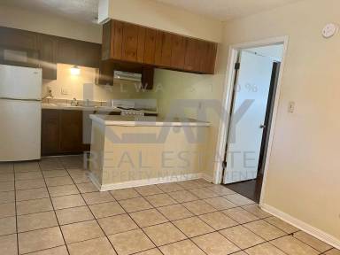 Main picture of 200 Rue Royale