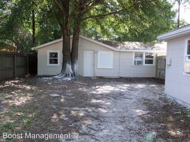 Main picture of 912 Rosery Rd NW