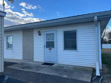 Main picture of 12635 Williamsport Pike