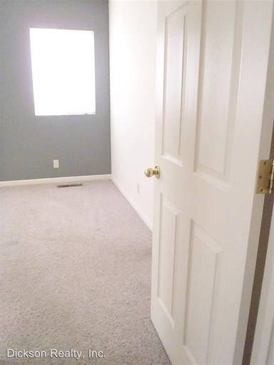 Main picture of 2011 Brittany Meadows Dr