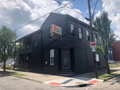 Main picture of 421 E 16th St