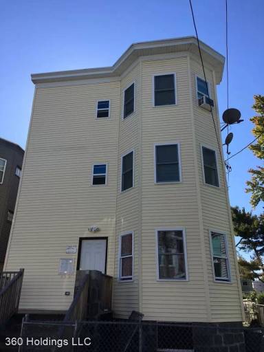 Main picture of 46 Colonial Ave