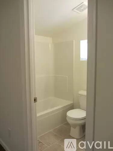Main picture of 1610 Sinclair Ln