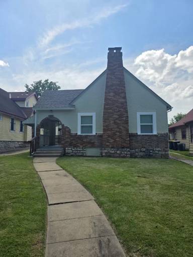 Main picture of 6210 Agnes Ave