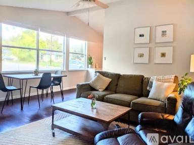Main picture of 1307 Suffolk Dr