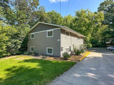 Main picture of 3008 Oakland St