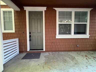 Main picture of 374 Hansen Ter