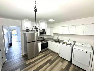 Main picture of 3601 Gosnold Ave