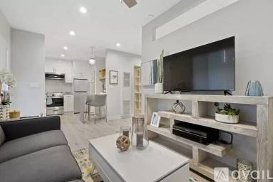 Main picture of Palm View Village