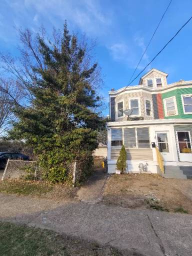 Main picture of 506 Johnston Ave