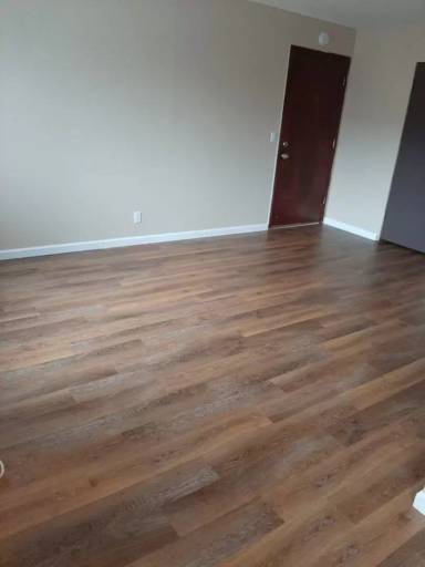 Main picture of 5950 E River Rd