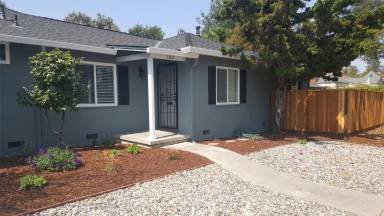 Main picture of 703 Elm St