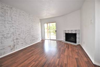 Main picture of Lynbrook Manor