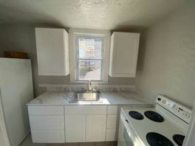 Main picture of 163 Frothingham Ave