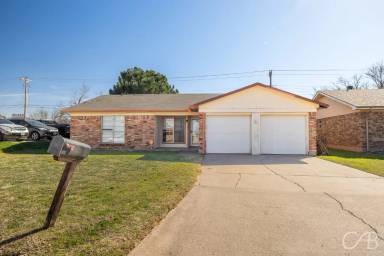 Main picture of 4225 Bob O Link Dr