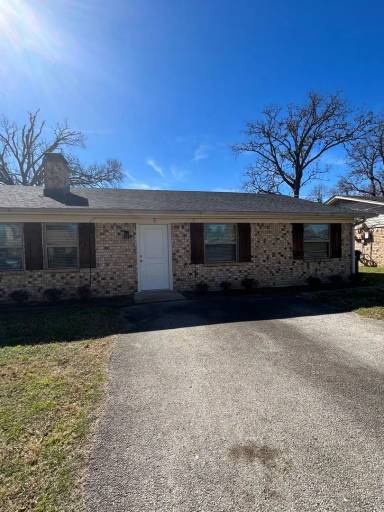 Main picture of 8320 Cambridge Rd