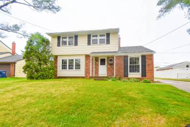 Main picture of 516 Oak Dr