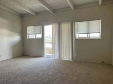 Main picture of 1665 Sixth Ave
