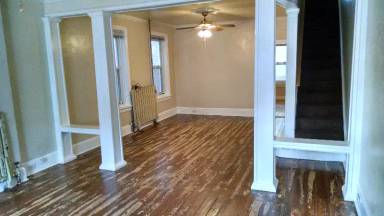 Main picture of 107 Stanbridge St