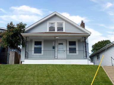 Main picture of 6123 Roberts Ave