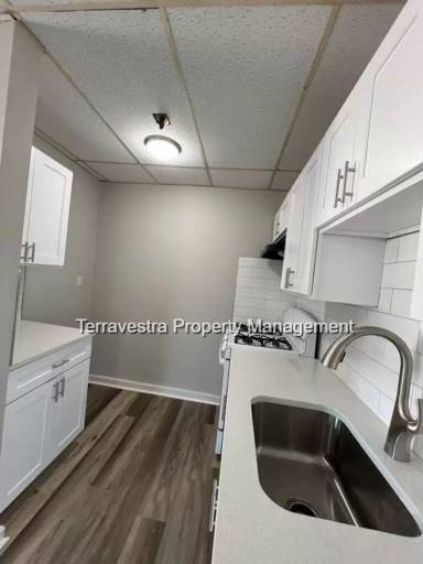 Main picture of 231 High St N
