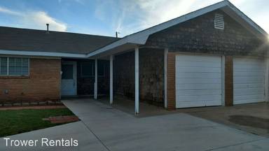 Main picture of 1405 Sandalwood Ln