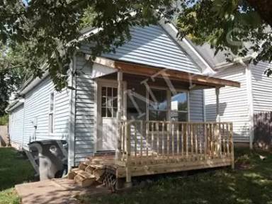 Main picture of 616 Jackson St