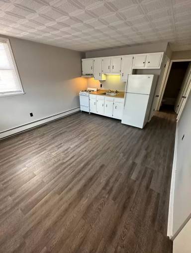 Main picture of 26 W 11th St