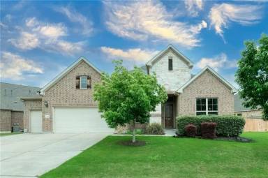 Main picture of 2416 Millbrook Loop