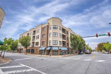 Main picture of 155 Broad St