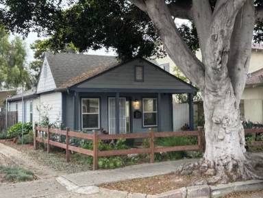 Main picture of 752 Loma Ave