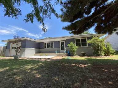 Main picture of 2104 3rd St