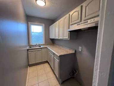 Main picture of 103 Yorkshire St