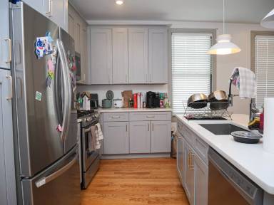 Main picture of 15 Maywood St