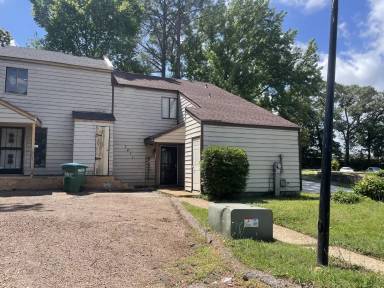 Main picture of 3431 Club Bridge Dr