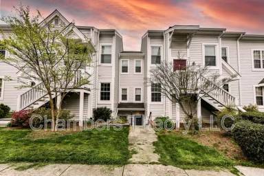 Main picture of 2812 Yarling Ct
