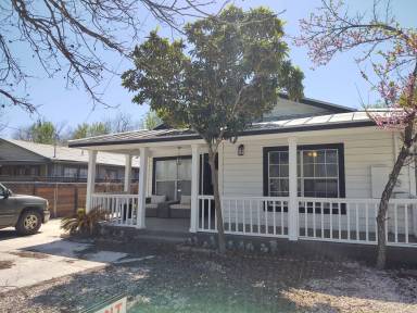 Main picture of 235 N Hidalgo Ave