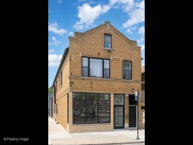 Main picture of 846 N Ashland Ave