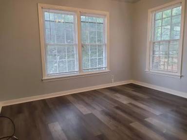 Main picture of 103 Ralph St