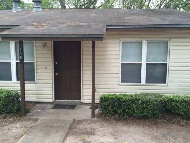 Main picture of 2851 Mission Rd