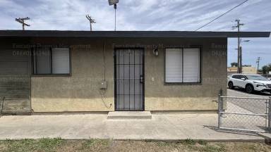 Main picture of 2190 Monterey St