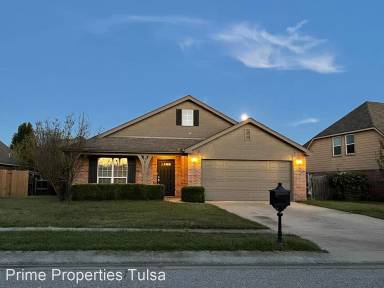 Main picture of 9011 N 157th East Pl