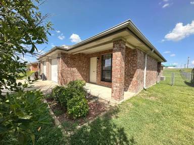Main picture of 3703 Dustin Ct